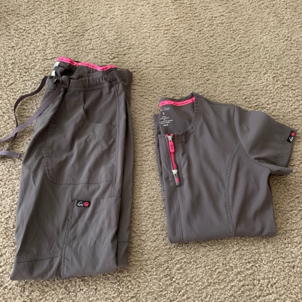 Grey scrubs set